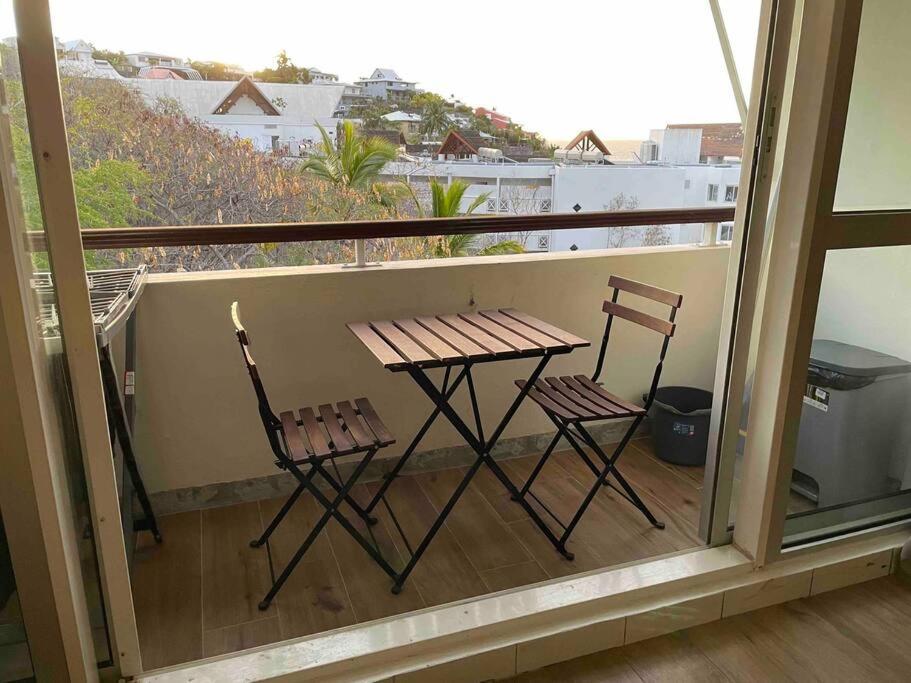 Tropical Vibes Apartment Сен Жилс ле Бен Екстериор снимка